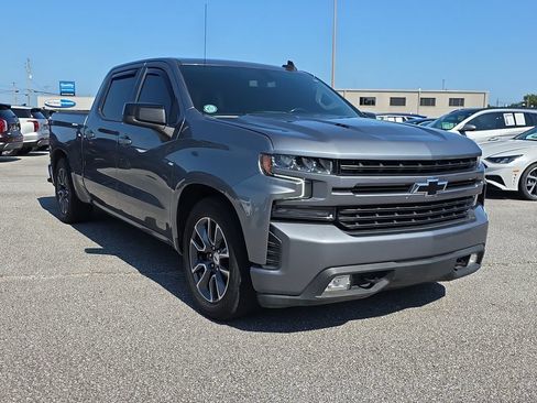 Used 2021 Chevrolet Silverado 1500 RST AWD/4WD image 2
