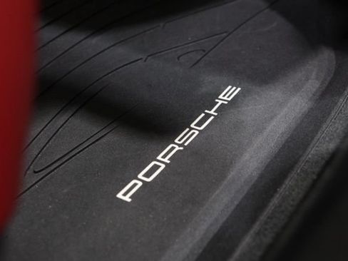 Used 2019 Porsche 911 Carrera 4S AWD/4WD image 34