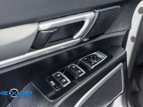 Used 2022 Kia Telluride S FWD image 12