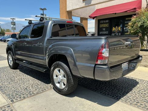 Used 2014 Toyota Tacoma PreRunner RWD image 7