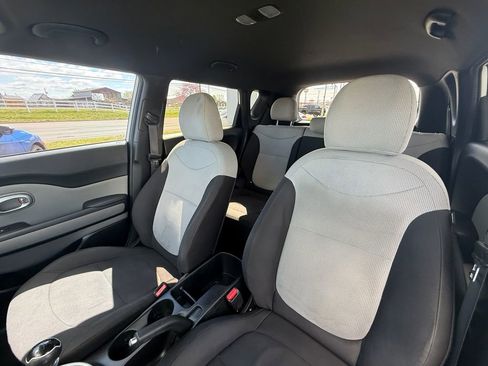 Used 2014 Kia Soul image 13