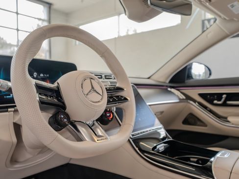 Used 2025 Mercedes-Benz S 63 AMG S image 7