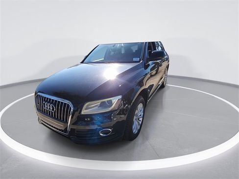 Used 2014 Audi Q5 2.0T Premium Plus w/ Premium Plus Package image 3