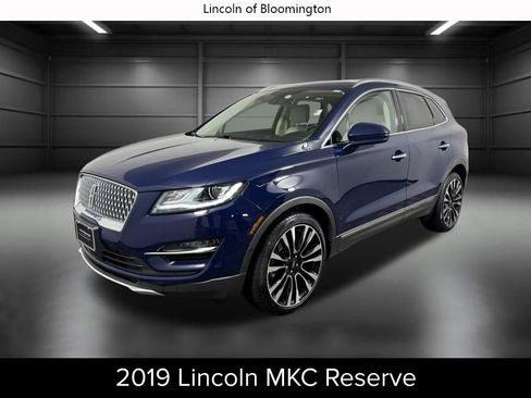 Used 2019 Lincoln MKC Reserve image 1