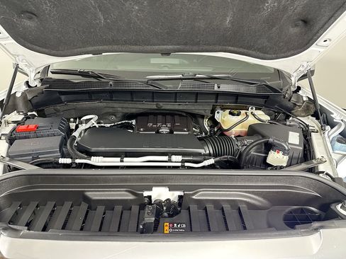 Used 2020 GMC Sierra 1500 SLE w/ SLE Value Package image 33