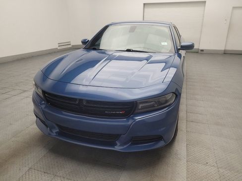 Used 2020 Dodge Charger SXT RWD image 15