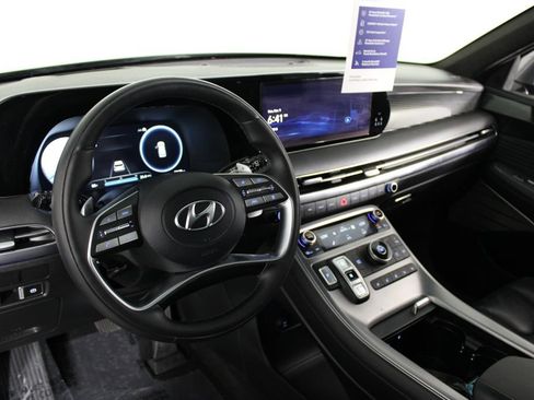 Used 2023 Hyundai Palisade Calligraphy w/ Cargo Package image 18