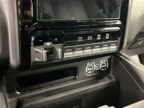Used 2021 RAM 2500 Limited AWD/4WD image 26