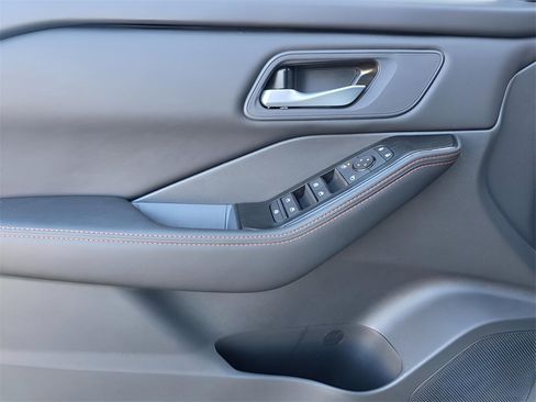 New 2026 Nissan Rogue SV image 18