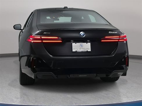 New 2026 BMW 550e xDrive w/ Executive Package image 6