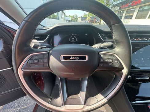 Used 2021 Jeep Grand Cherokee L Laredo w/ Luxury Tech Group I image 32