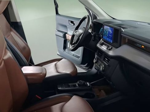 Used 2023 Ford Maverick Lariat w/ Lariat Luxury Package FWD image 15
