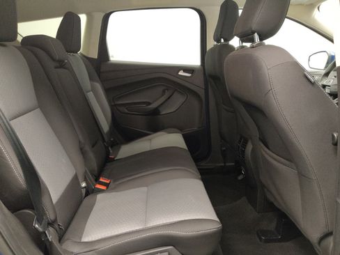 Used 2018 Ford Escape SE FWD image 19