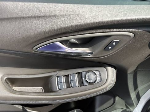 Used 2025 Buick Encore GX Sport Touring w/ Comfort Package FWD image 18