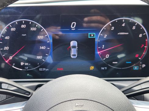 Used 2023 Mercedes-Benz C 300 4MATIC Sedan image 10