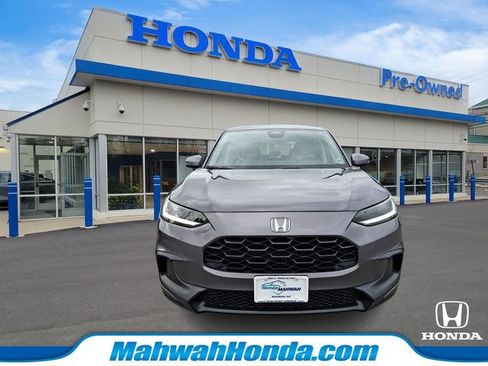 Used 2024 Honda HR-V LX image 2
