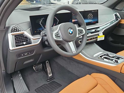 Used 2026 BMW X5 xDrive40i w/ M Sport Package AWD/4WD image 10