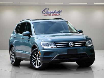 Used 2019 Volkswagen Tiguan SE w/ Panoramic Sunroof Package