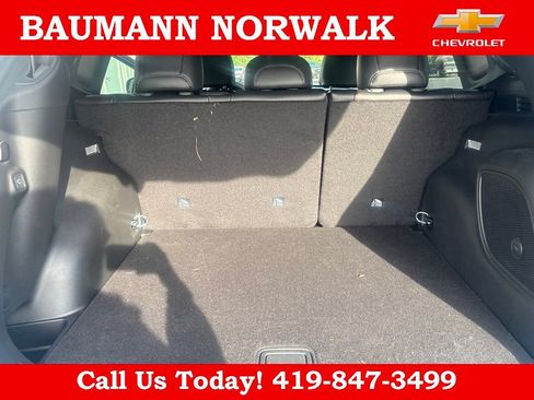Used 2026 Jeep Compass Latitude w/ Sun and Sound Group AWD/4WD image 14