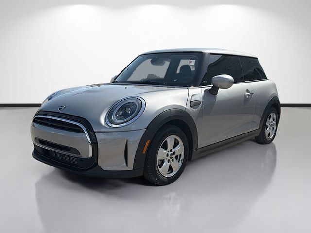 Used 2024 MINI Cooper 2-Door Hardtop w/ Storage Package FWD image 7