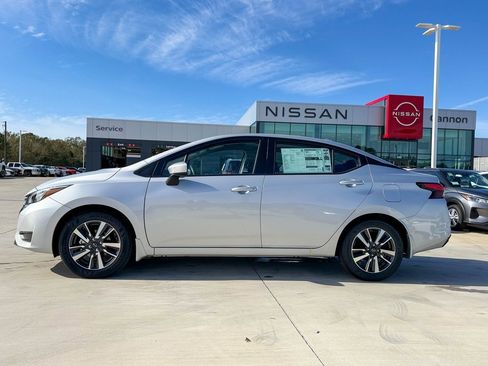 New 2025 Nissan Versa SV image 8
