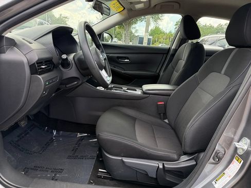 Used 2024 Nissan Sentra SV FWD image 16