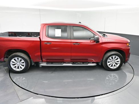 Used 2022 Chevrolet Silverado 1500 Custom image 24