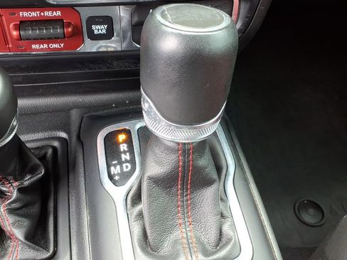 Used 2023 Jeep Wrangler Unlimited Rubicon 4xe AWD/4WD image 26