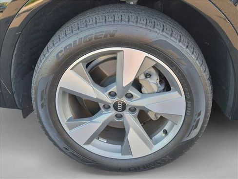 Used 2024 Audi Q5 2.0T Premium Plus AWD/4WD image 10