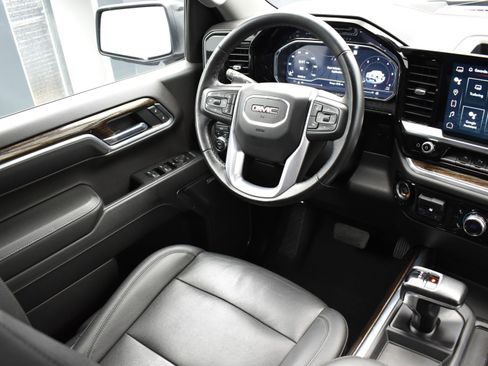 Used 2022 GMC Sierra 1500 Elevation w/ Elevation Premium Package image 23