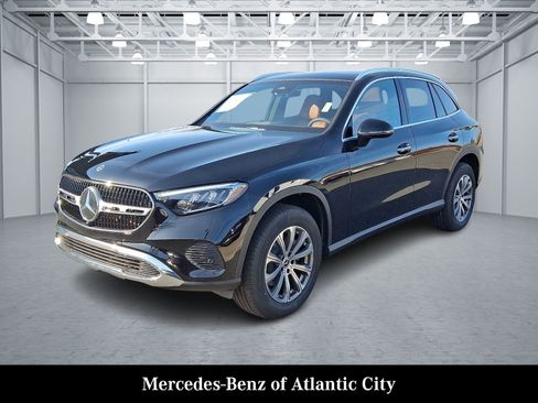 New 2026 Mercedes-Benz GLC 300 4MATIC image 2