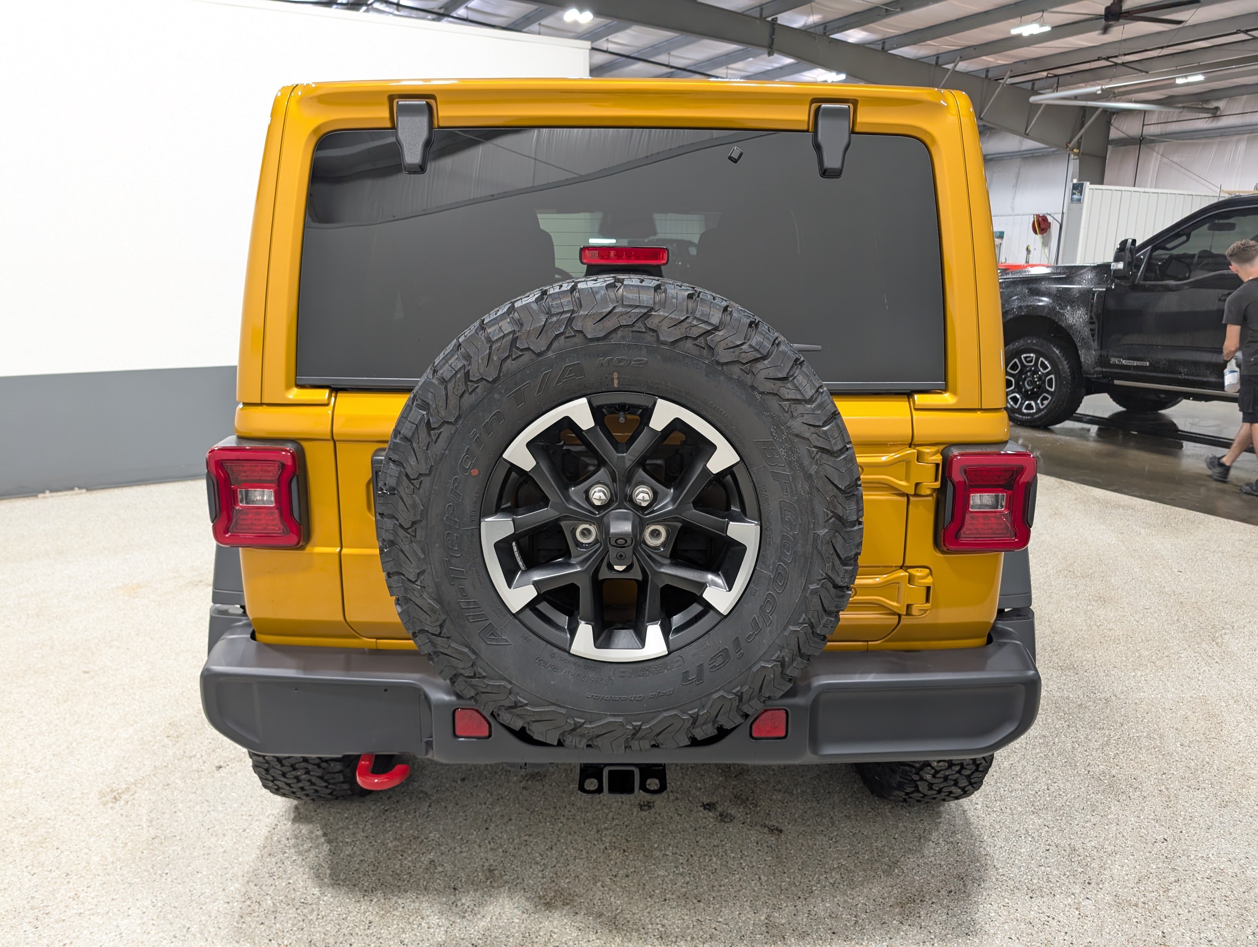 Used 2026 Jeep Wrangler Unlimited Rubicon AWD/4WD image 4