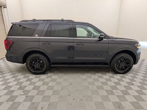 Used 2024 Ford Expedition Timberline image 2