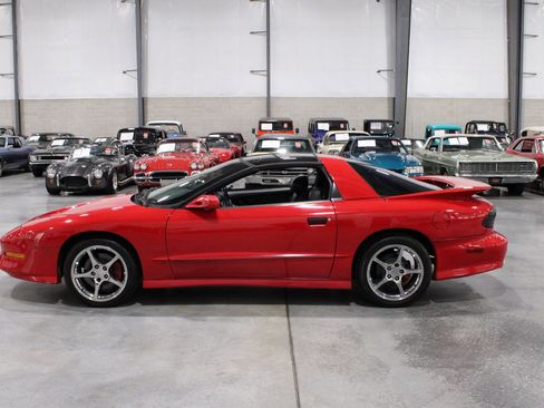 Used 1994 Pontiac Firebird Coupe image 13