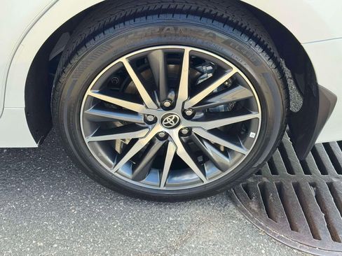 Used 2024 Toyota Camry XLE w/ Navigation Package FWD image 11