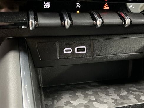 New 2025 GMC Canyon AT4 w/ Nightfall Edition image 35