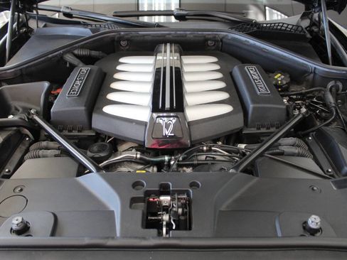 Used 2019 Rolls-Royce Ghost RWD image 26