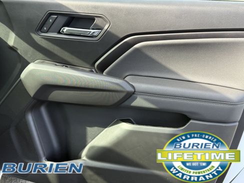 New 2025 Chevrolet Colorado LT w/ LT Convenience Package image 19