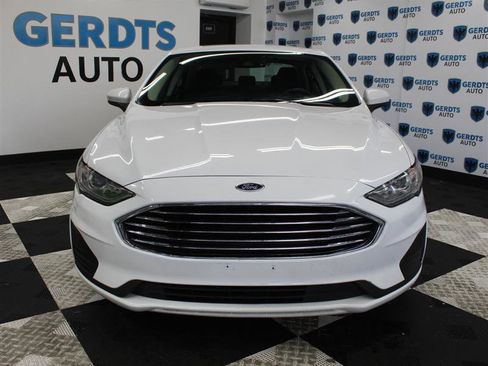 Used 2019 Ford Fusion SE FWD image 6