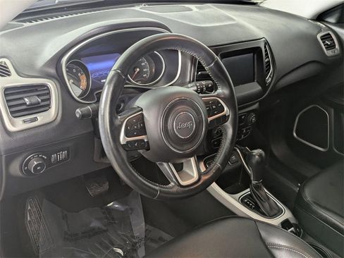 Used 2018 Jeep Compass Latitude w/ Popular Equipment Group image 11