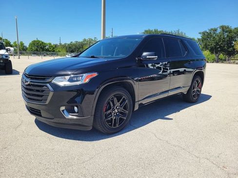 Used 2018 Chevrolet Traverse Premier w/ Redline Edition AWD/4WD image 2