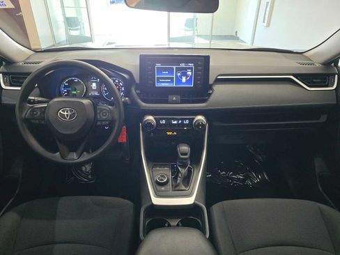 Used 2019 Toyota RAV4 LE w/ Carpet Mat Package AWD/4WD image 10