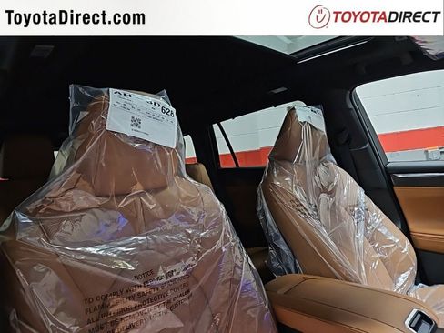 New 2026 Toyota Highlander Platinum AWD/4WD image 26