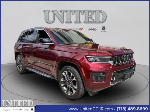 Used 2023 Jeep Grand Cherokee Overland w/ Luxury Tech Group IV image 1