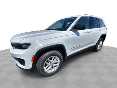 Used 2025 Jeep Grand Cherokee Laredo