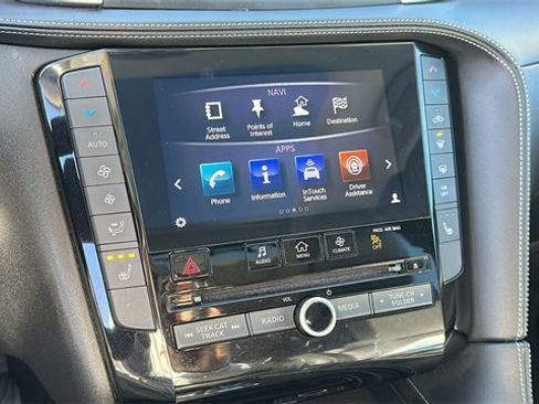Used 2019 INFINITI QX50 Luxe w/ Navigation Package image 18