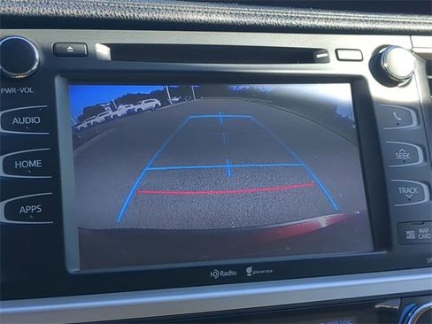 Used 2014 Toyota Highlander XLE image 20