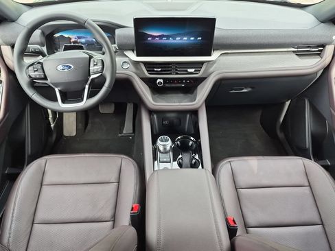 New 2026 Ford Explorer Platinum w/ LUX Leather Package AWD/4WD image 13