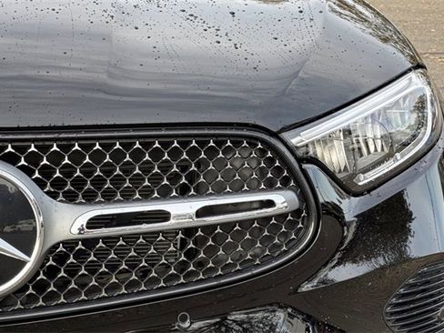 Used 2025 Mercedes-Benz GLC 300 4MATIC image 52