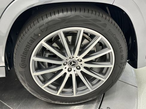 New 2025 Mercedes-Benz GLS 450 4MATIC image 13